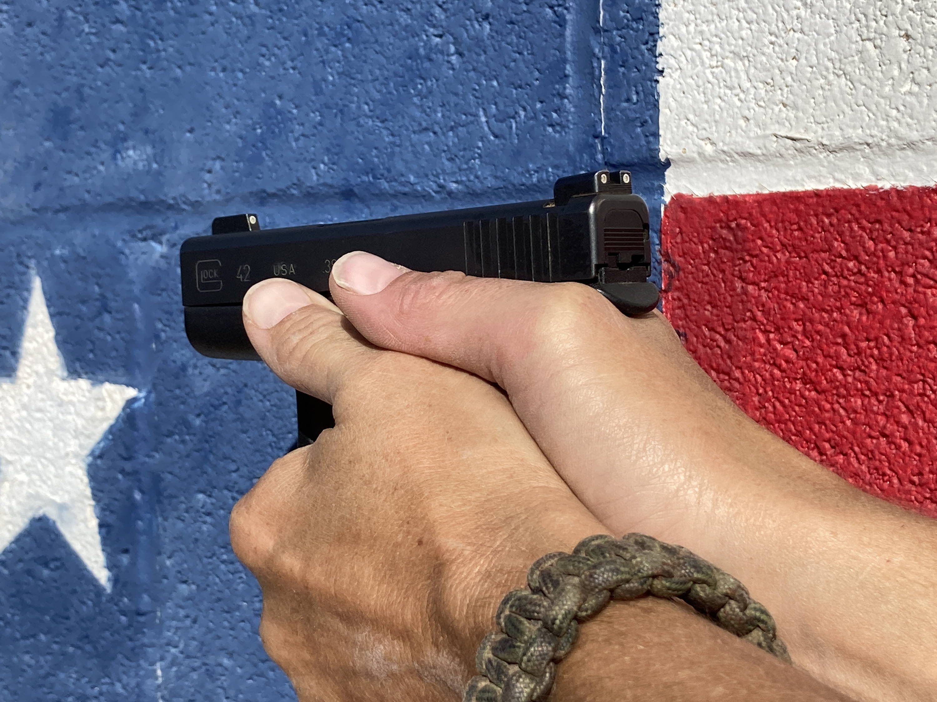 手槍握槍技巧訓練